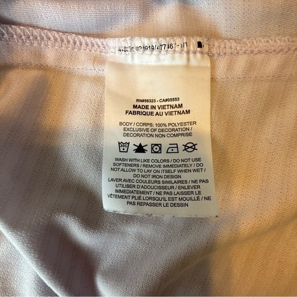 Nike womens Victory DriFit textured golf polo size large

EUC. Lilac and White - Picture 7 of 10